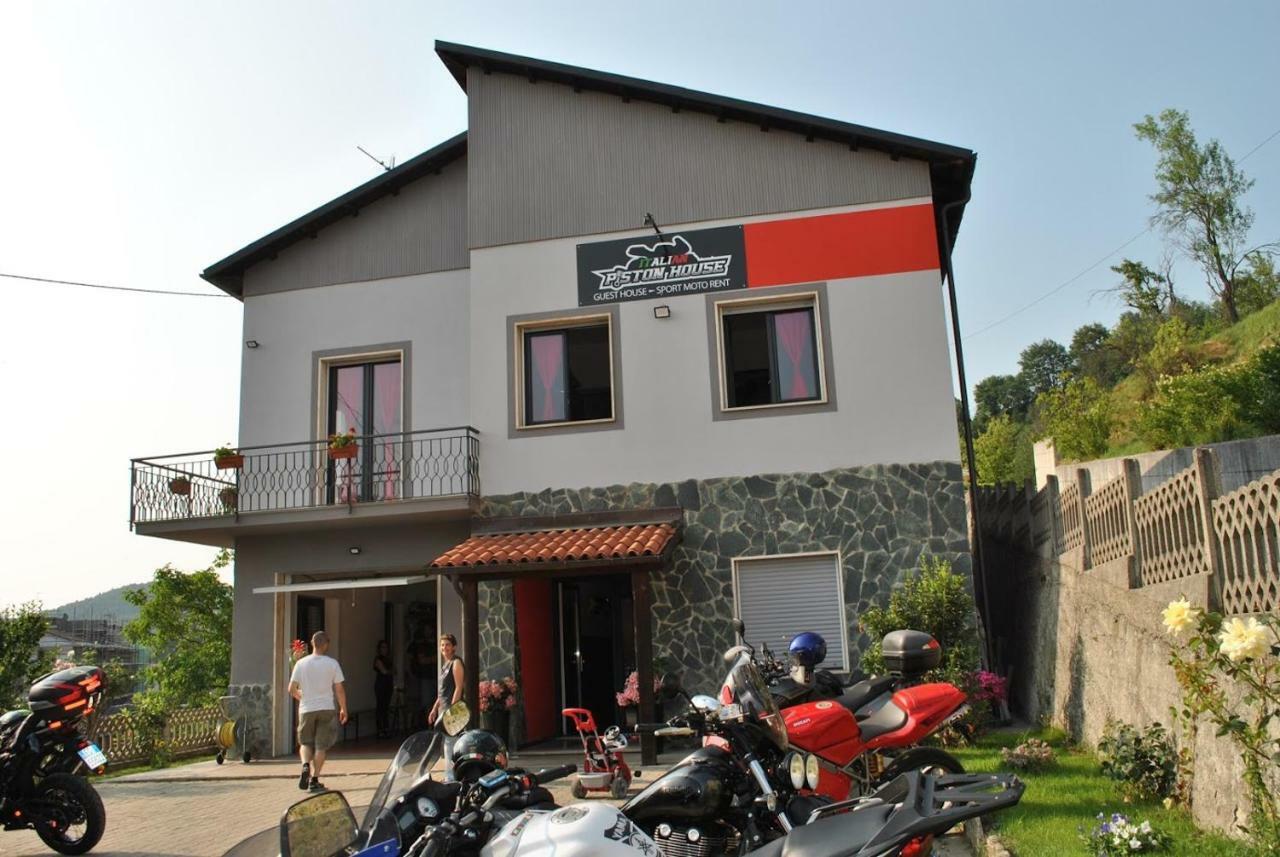 Bed and Breakfast Italian Piston House Sport Moto Rent Millesimo Exterior foto