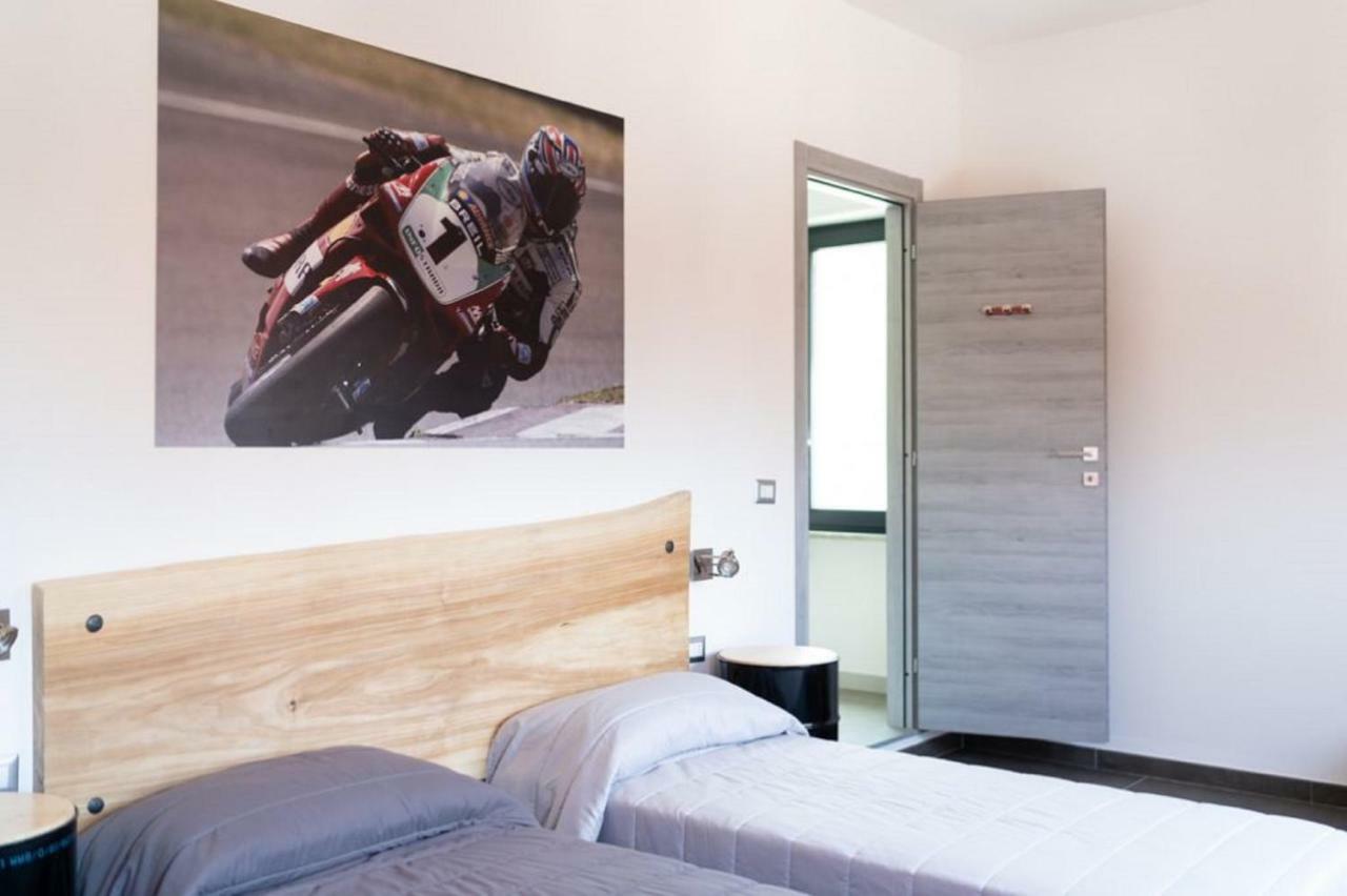 Bed and Breakfast Italian Piston House Sport Moto Rent Millesimo Exterior foto