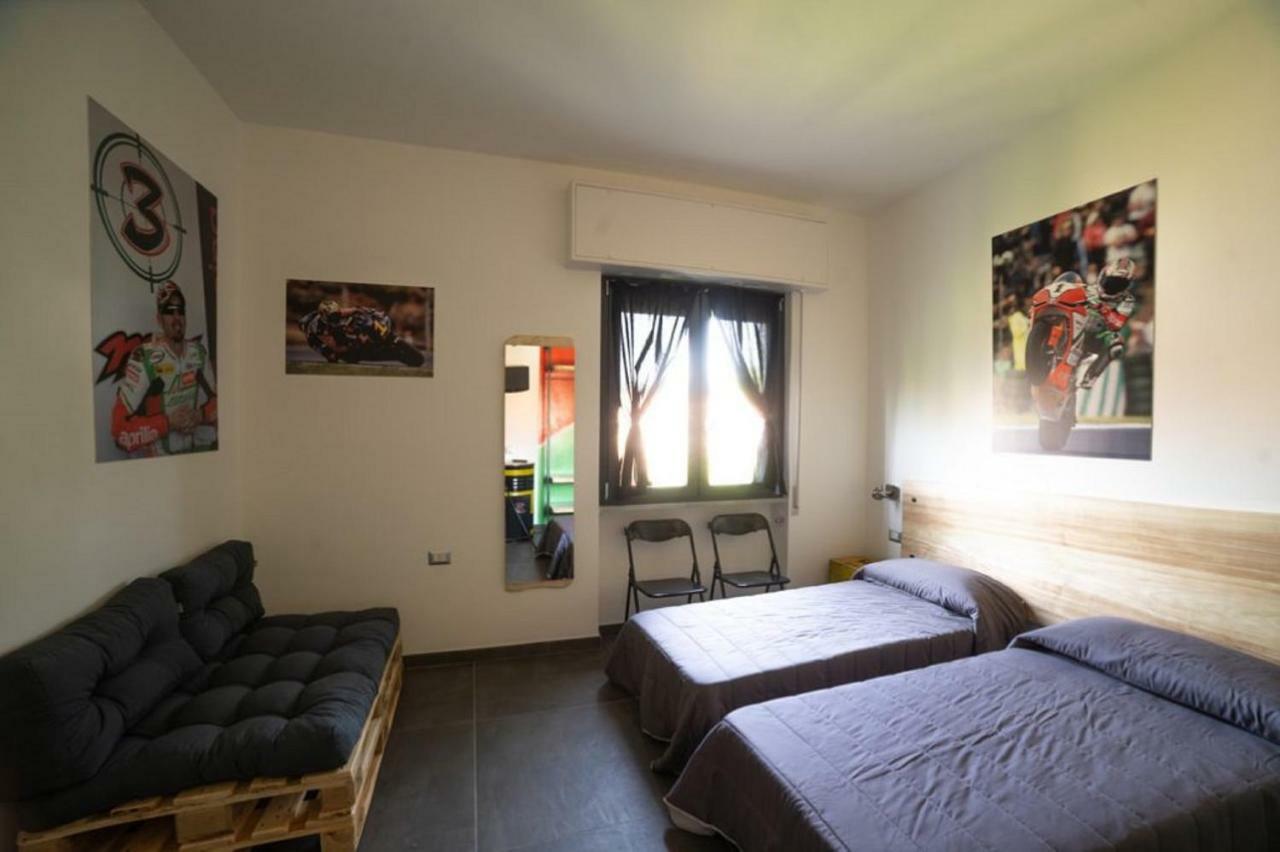 Bed and Breakfast Italian Piston House Sport Moto Rent Millesimo Exterior foto