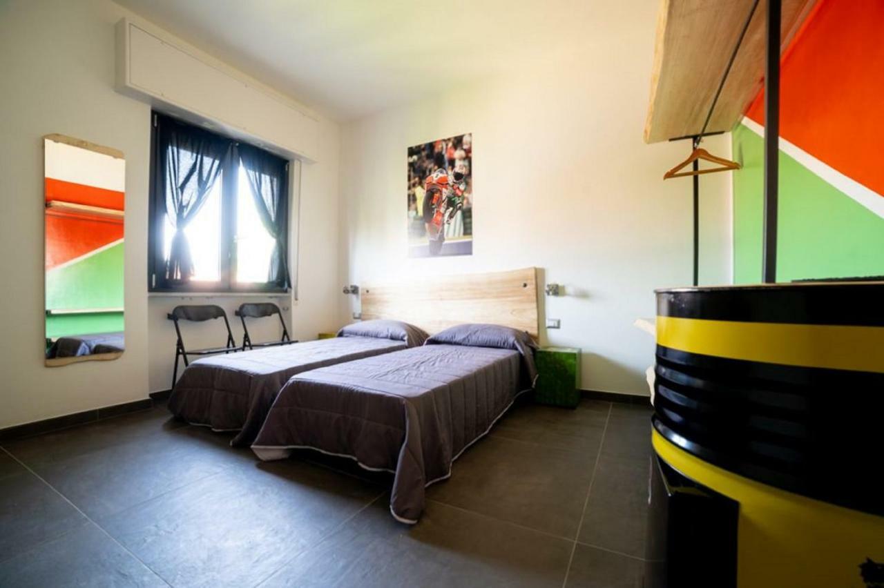 Bed and Breakfast Italian Piston House Sport Moto Rent Millesimo Exterior foto