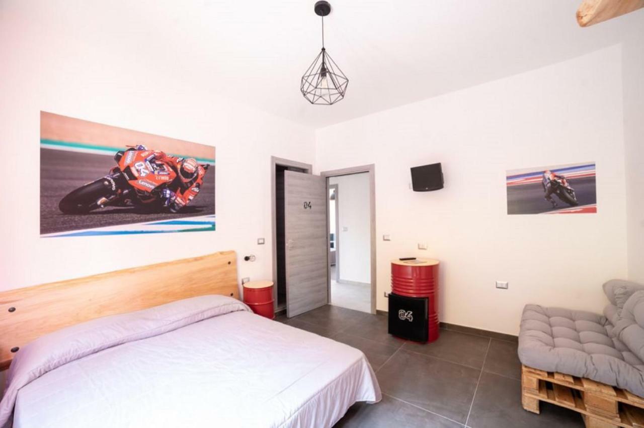 Bed and Breakfast Italian Piston House Sport Moto Rent Millesimo Exterior foto